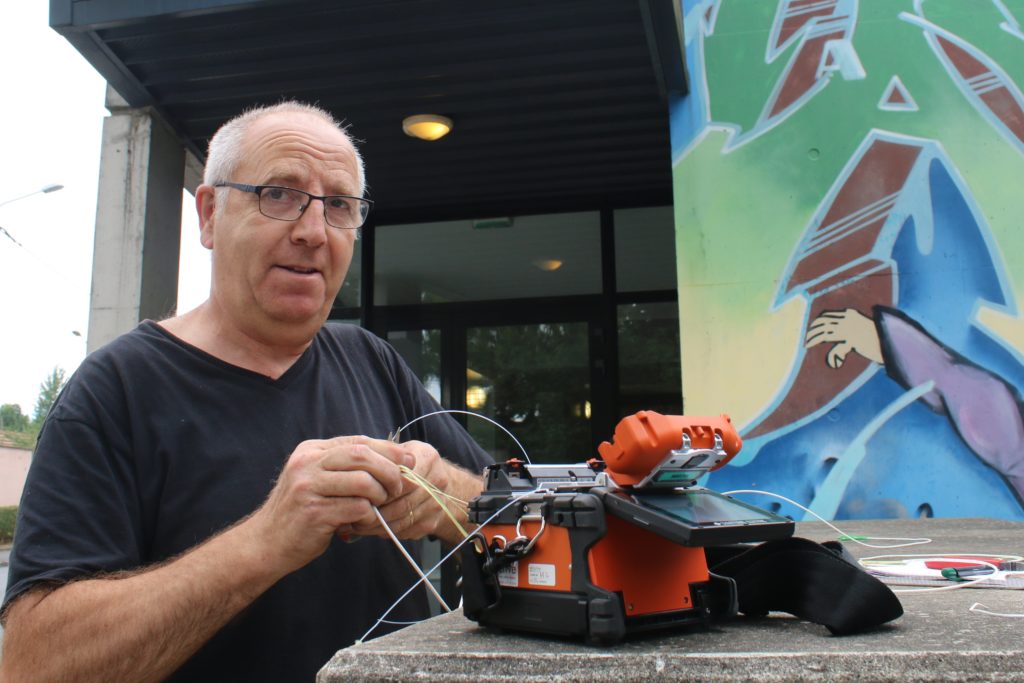 Orange déploit la fibre optique à Aiglemont Site officiel de la commune d